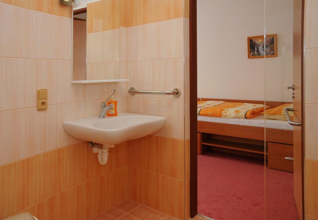 Penzion Rakovec Bukovinka Extérieur photo
